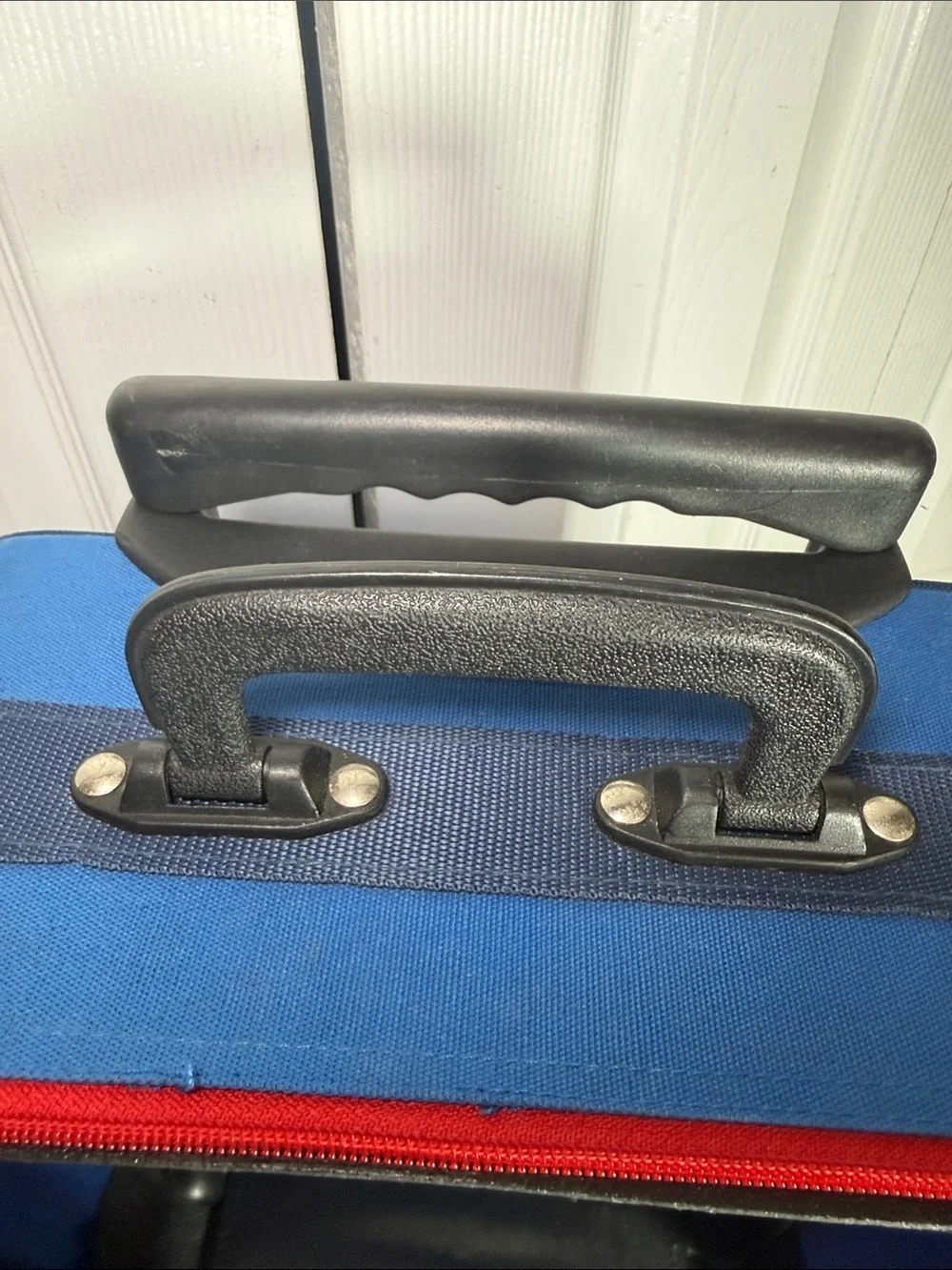 Vintage Samsonite Kids Rainbow Carry On Luggage 16